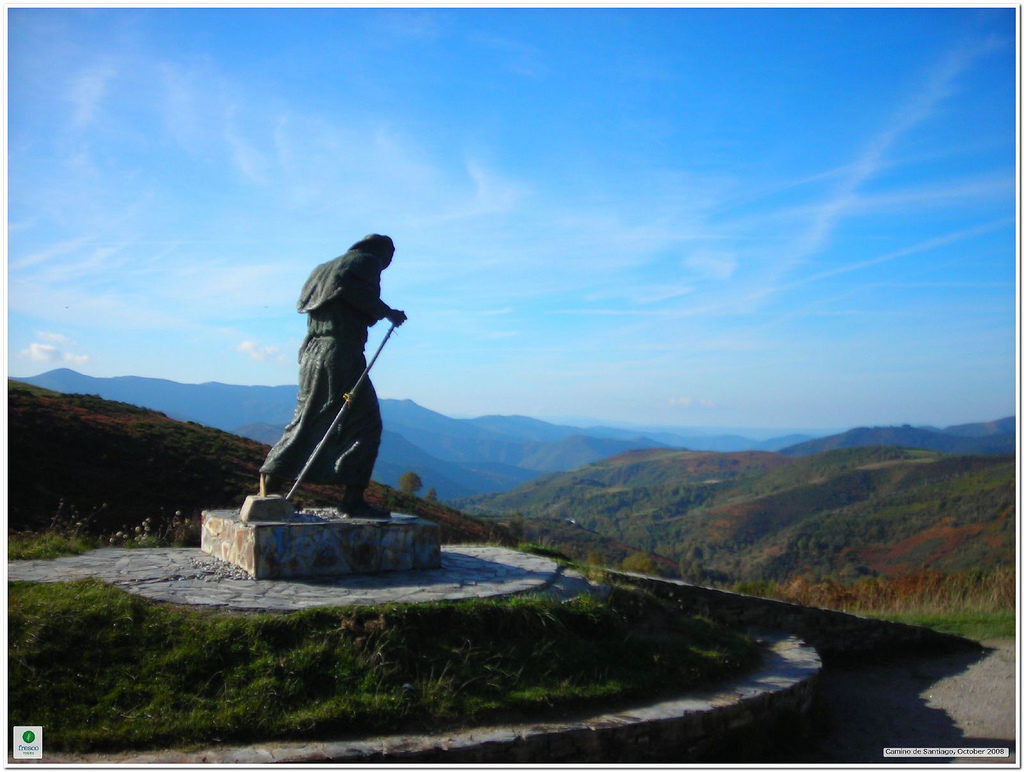 O Cebreiro → Sarria En Bici — 40–46 Km | Etapa 12 Camino Francés 3 La Estatua De Bronce Del Peregrino En El Alto De San Roque — Etapa 12 Del Camino Francés